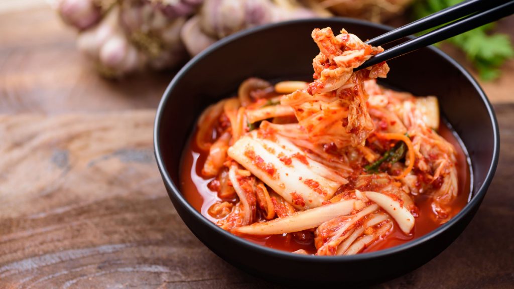 comida asiática kimchi