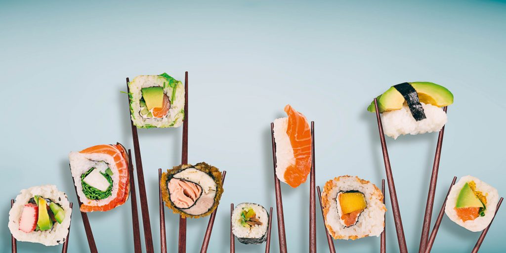 sushi comida asiática