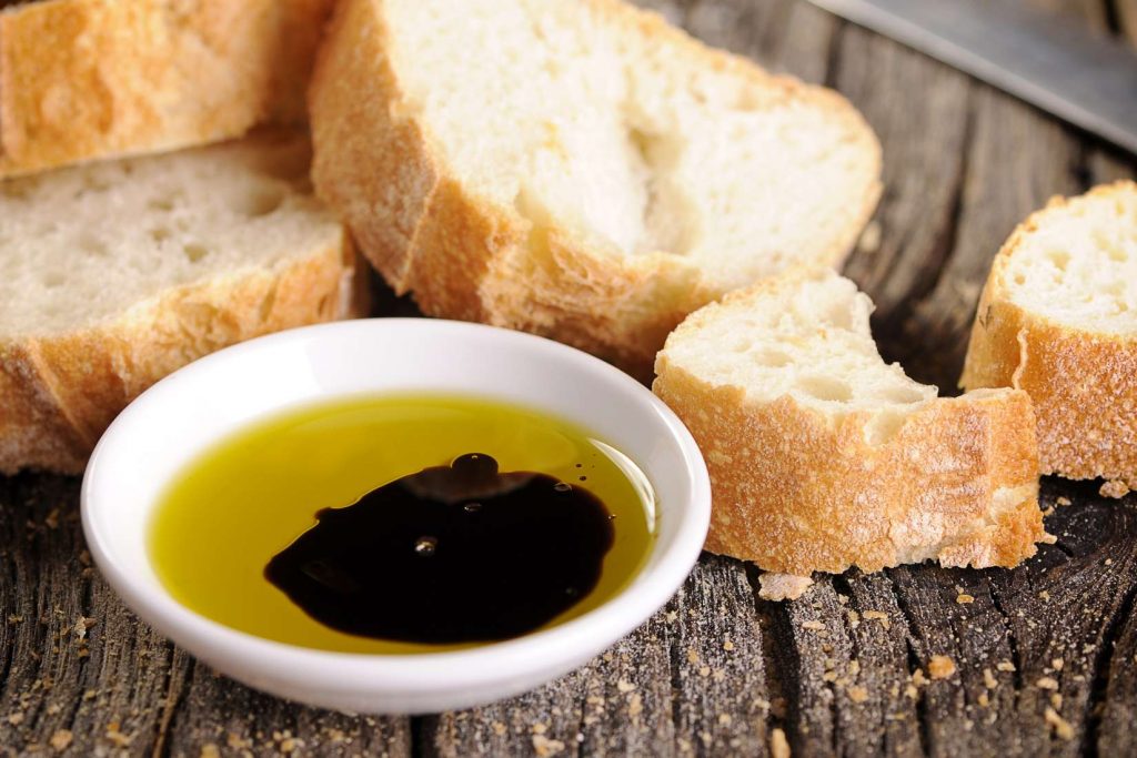 Aceite de oliva con vinagre balsámico